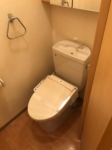 トイレ　トイレ