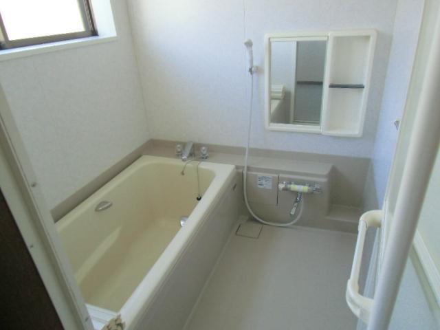 ＪＲ羽越本線 酒田駅 徒歩32分 2階建 築28年の風呂写真