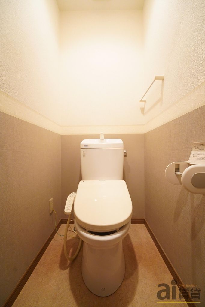 トイレ　※同仕様写真