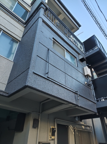 ＪＲ京浜東北線 川崎駅 バス乗車時間：12分 最寄りバス停で下車 徒歩1分 築48年