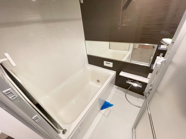 バス・シャワールーム　同反転タイプ・家具等は付きません