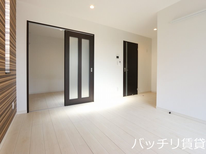居室・リビング　建設中の為、現状優先。類似タイプ
