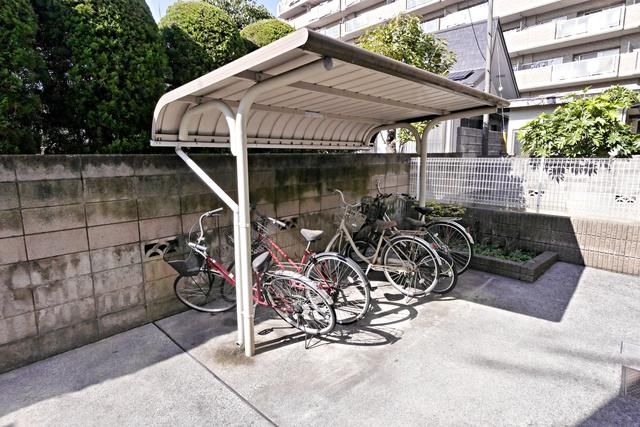 レオパレスくるみの外観写真