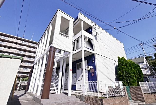 レオパレスくるみの外観写真