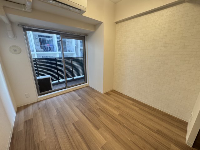 プレサンス難波クチュールの居間写真