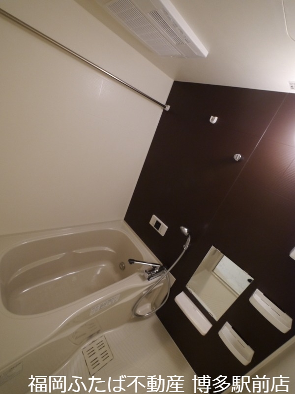 Litera IBK 香椎東の風呂写真