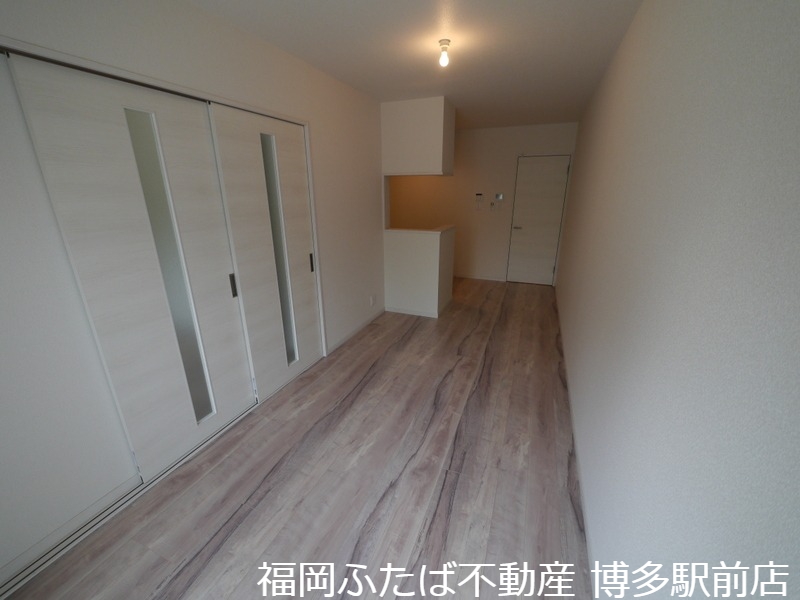 Litera IBK 香椎東の居間写真