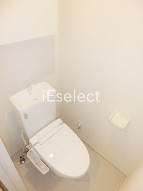 トイレ　ウォシュレット付きのトイレ。