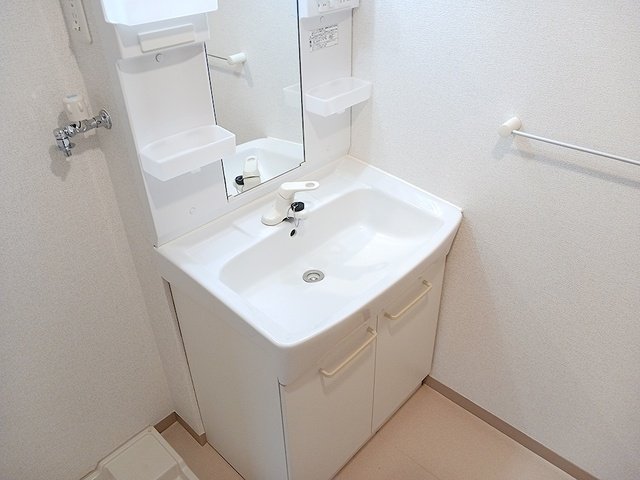 洗面設備　忙しい朝には欠かせない洗面所です