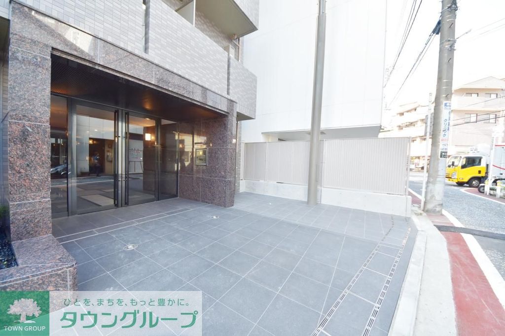 エントランス　★お部屋探しはタウンハウジング上大岡店へ★