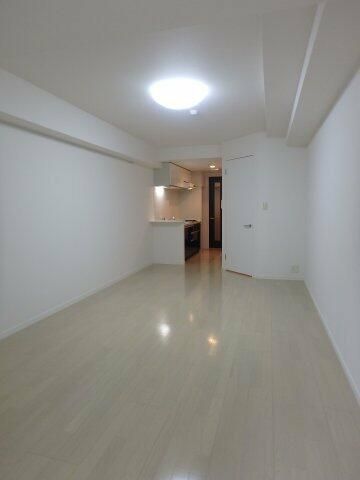 居室・リビング　写真は同タイプ住居です。