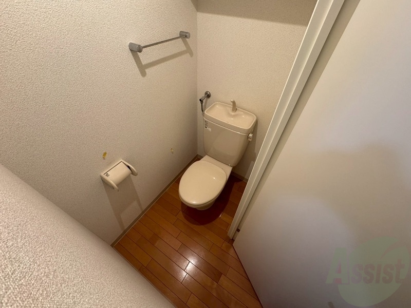 トイレ　トイレです。ウォシュレット付を探している方、おすすめです。