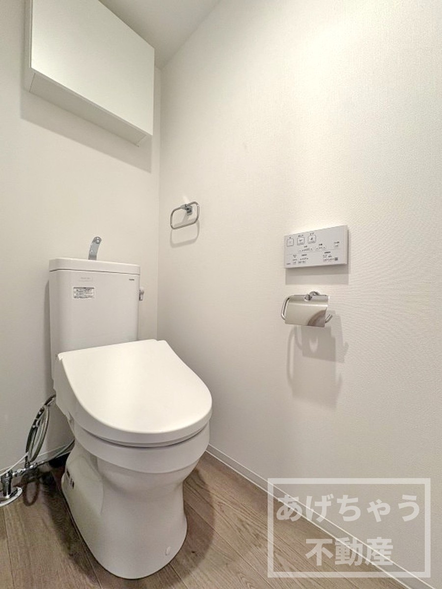 東京メトロ丸ノ内線 中野坂上駅 徒歩4分 10階建 築1年のトイレ写真