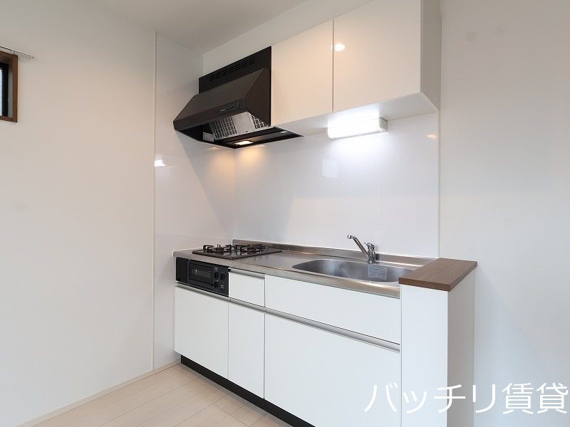 キッチン　画像は同型タイプの為現状を優先致します。