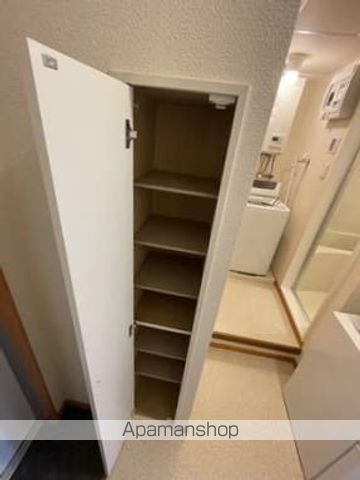 レオパレス金山の外観写真