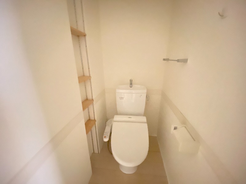 ＪＲ鹿児島本線 東郷駅 徒歩21分 2階建 築15年のトイレ写真