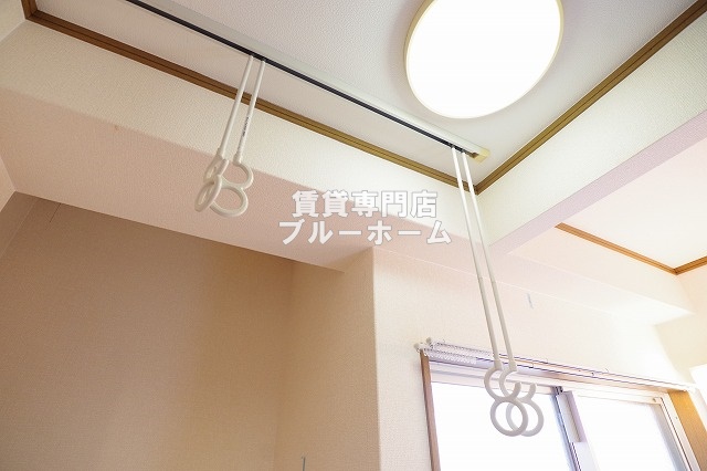その他　室内で洗濯物が干せます！