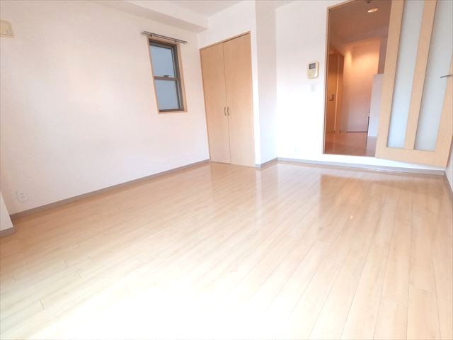 居室・リビング　フローリングで綺麗なお部屋です