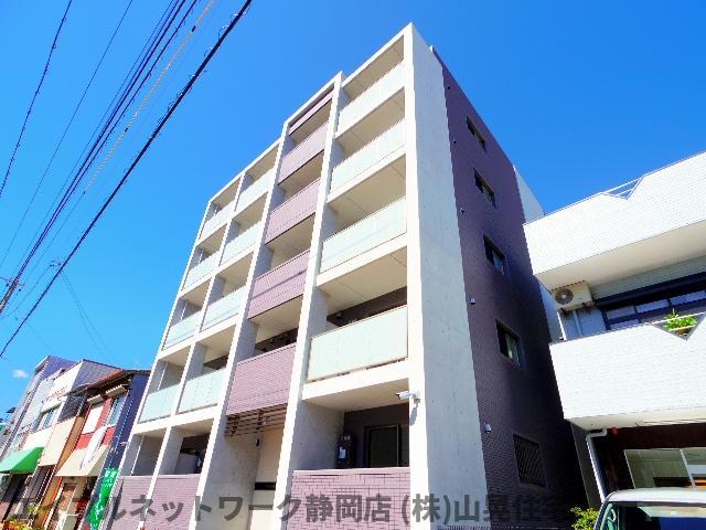 【静岡市葵区安西のマンションの建物外観】