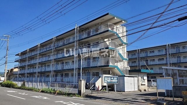 【ビレッジハウス藤田1号棟の建物外観】