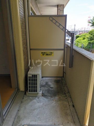 【静岡市駿河区小黒のマンションのバルコニー】