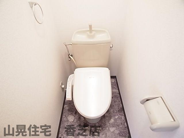 【香芝市今泉のアパートのトイレ】