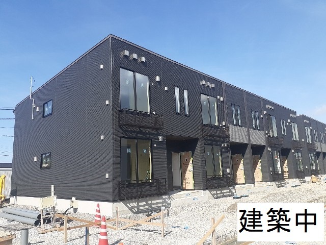 【ヒカルサ高岡野村ノース１号棟の建物外観】