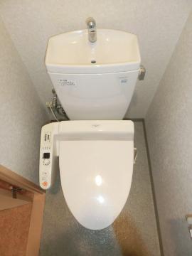 ブロッサム茨木　トイレ　シャワー付トイレ