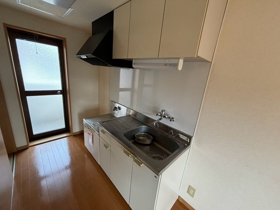 キッチン　※別部屋の写真です