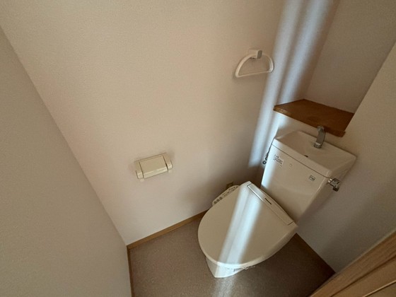 トイレ　※別部屋の写真です