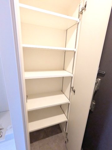 玄関　レジディア新御徒町II