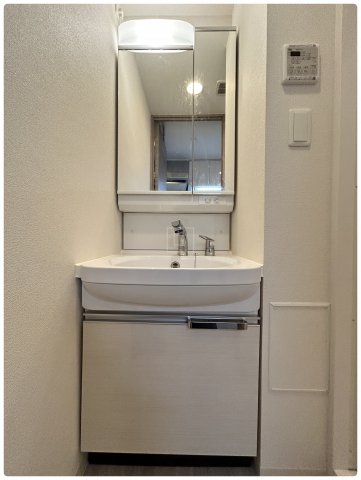 洗面設備　プレサンスOSAKADOMECITYクロスティ（プレサンスオ