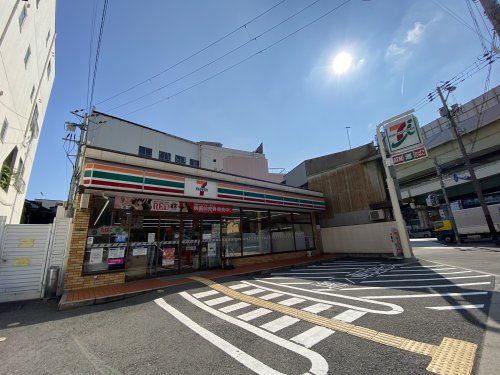 コンビニ　セブンイレブン（コンビニ）まで90m