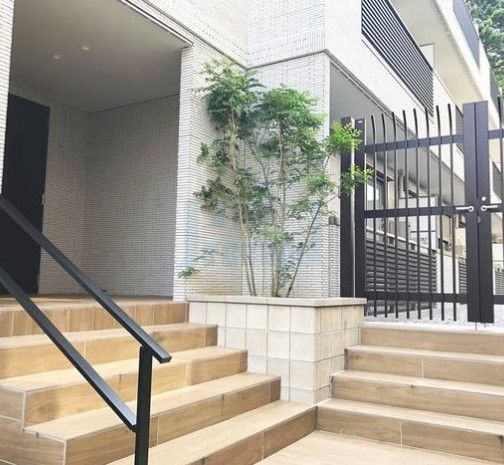 エントランス　きれいなエントランス！