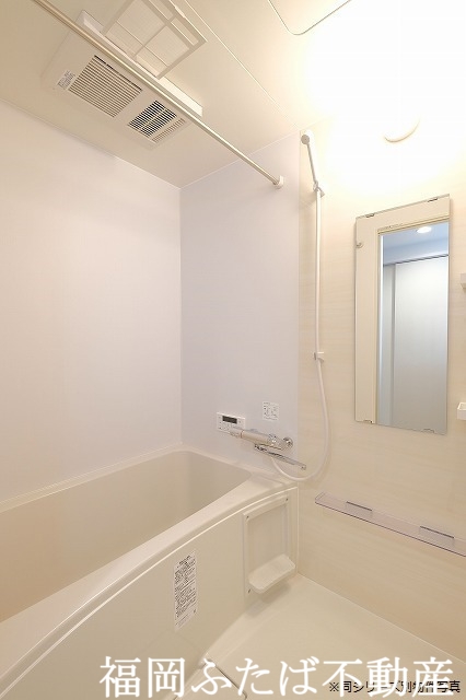 バス・シャワールーム　類似物件参照