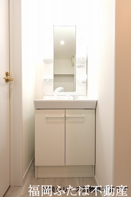 洗面設備　類似物件参照