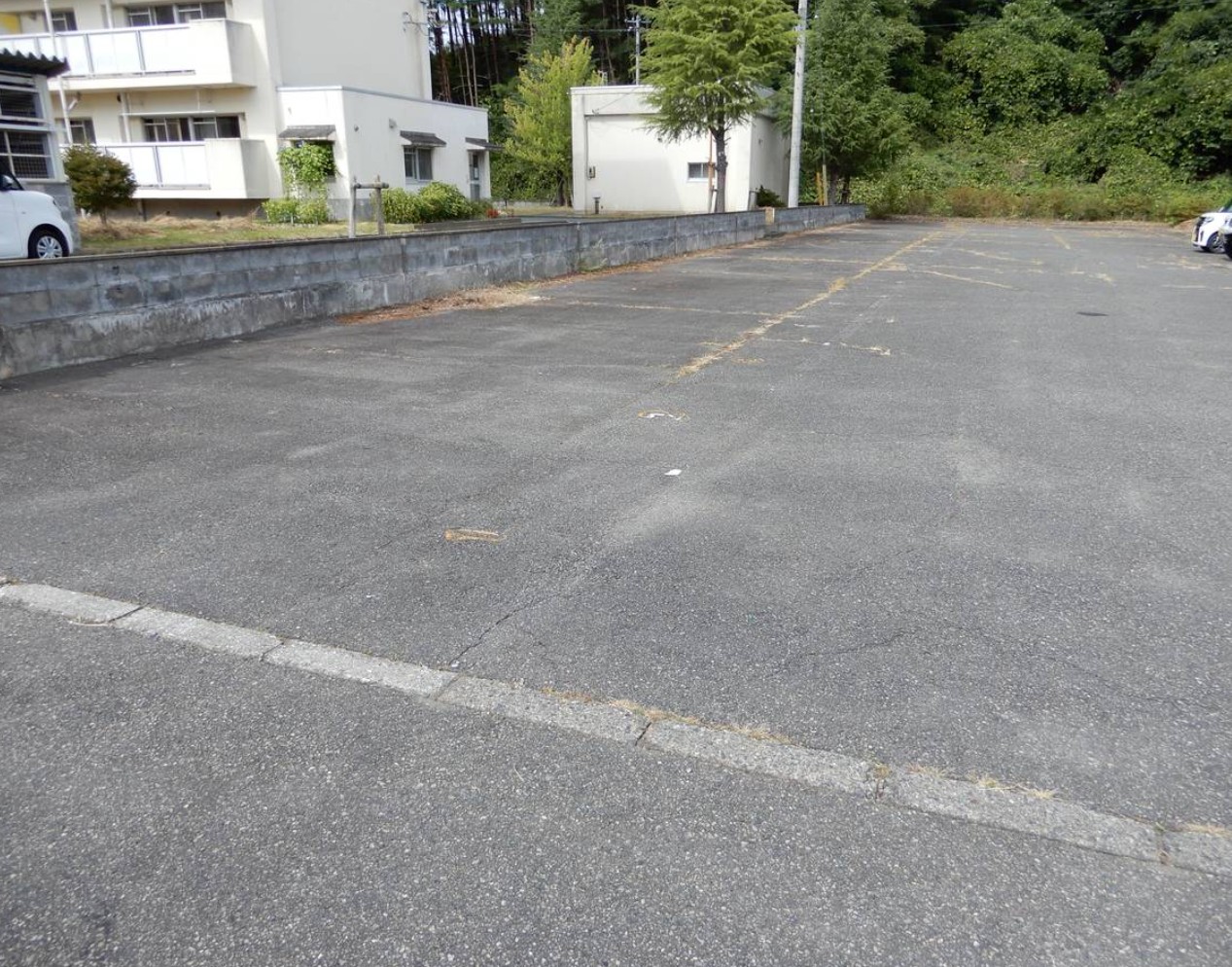 駐車場　同タイプ写真です