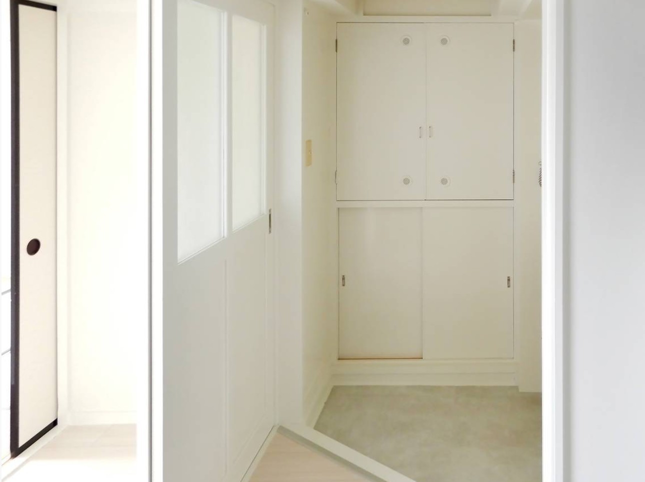 玄関　同タイプ写真です