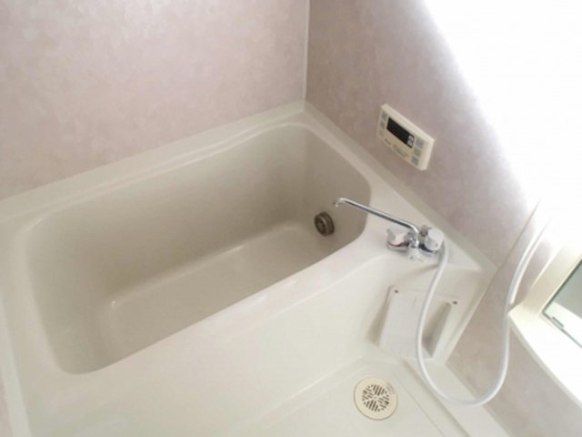 バス・シャワールーム　お風呂です