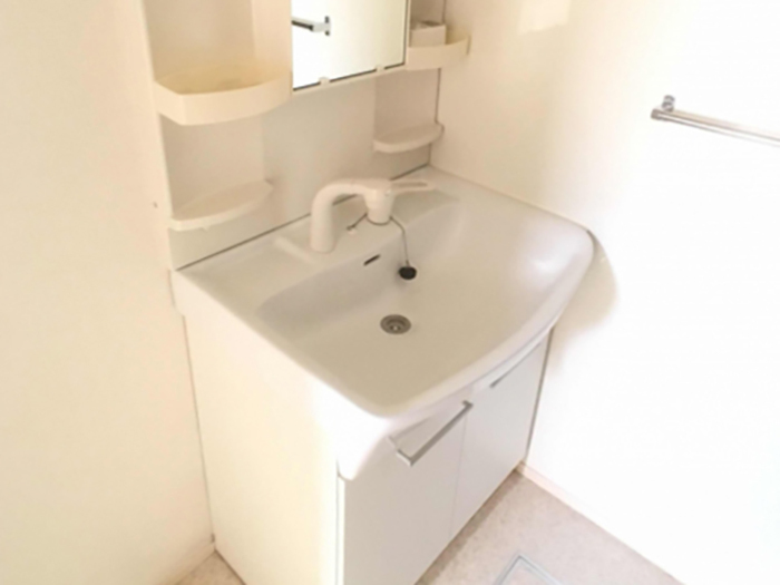 洗面設備　脱衣スペースもあります