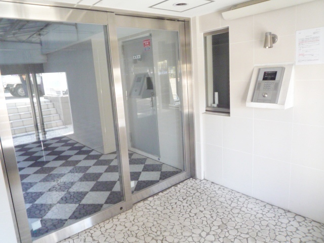 エントランス　建物入口