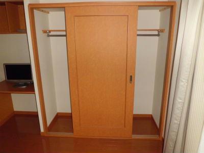 収納　使い勝手のいいクローゼット。