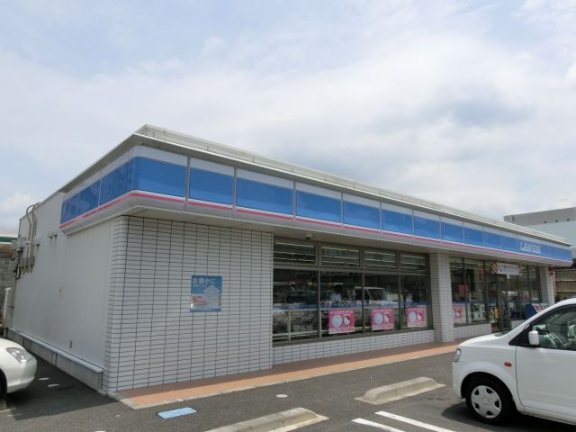 コンビニ　ローソン（コンビニ）まで520m