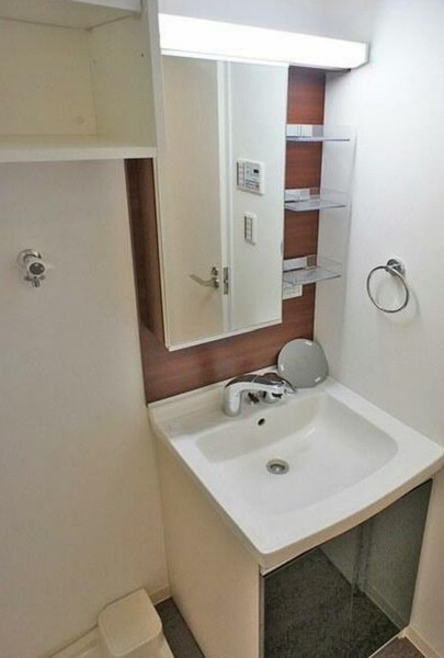 洗面設備　※反転タイプ参考