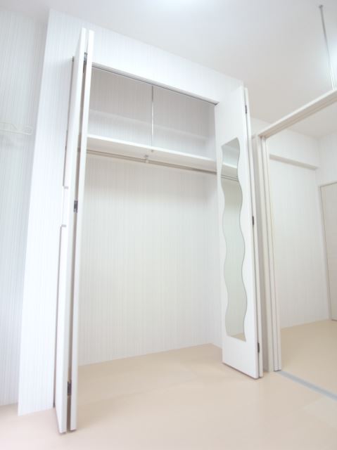 収納　クローゼット