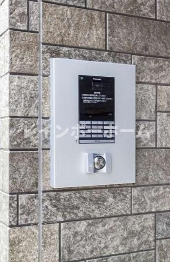 エントランス　清潔なエントランスです