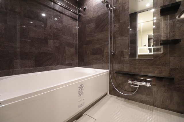 バス・シャワールーム　浴室