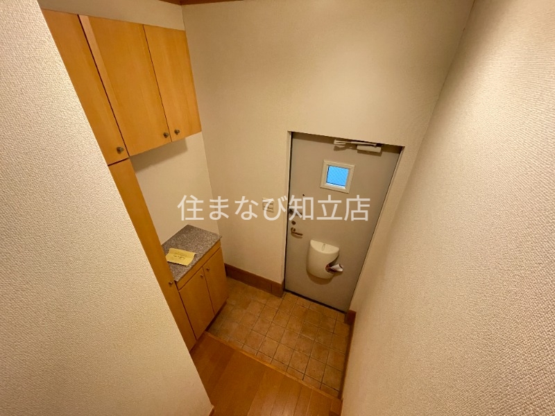 玄関　同型別部屋写真
