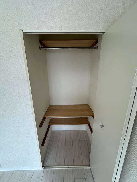 収納　各洋室のお部屋にあるクローゼットです♪お気に入りのお洋服もす