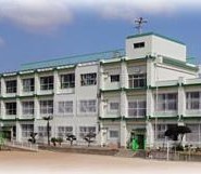 小学校　和歌山市立直川小学校（小学校）まで982m